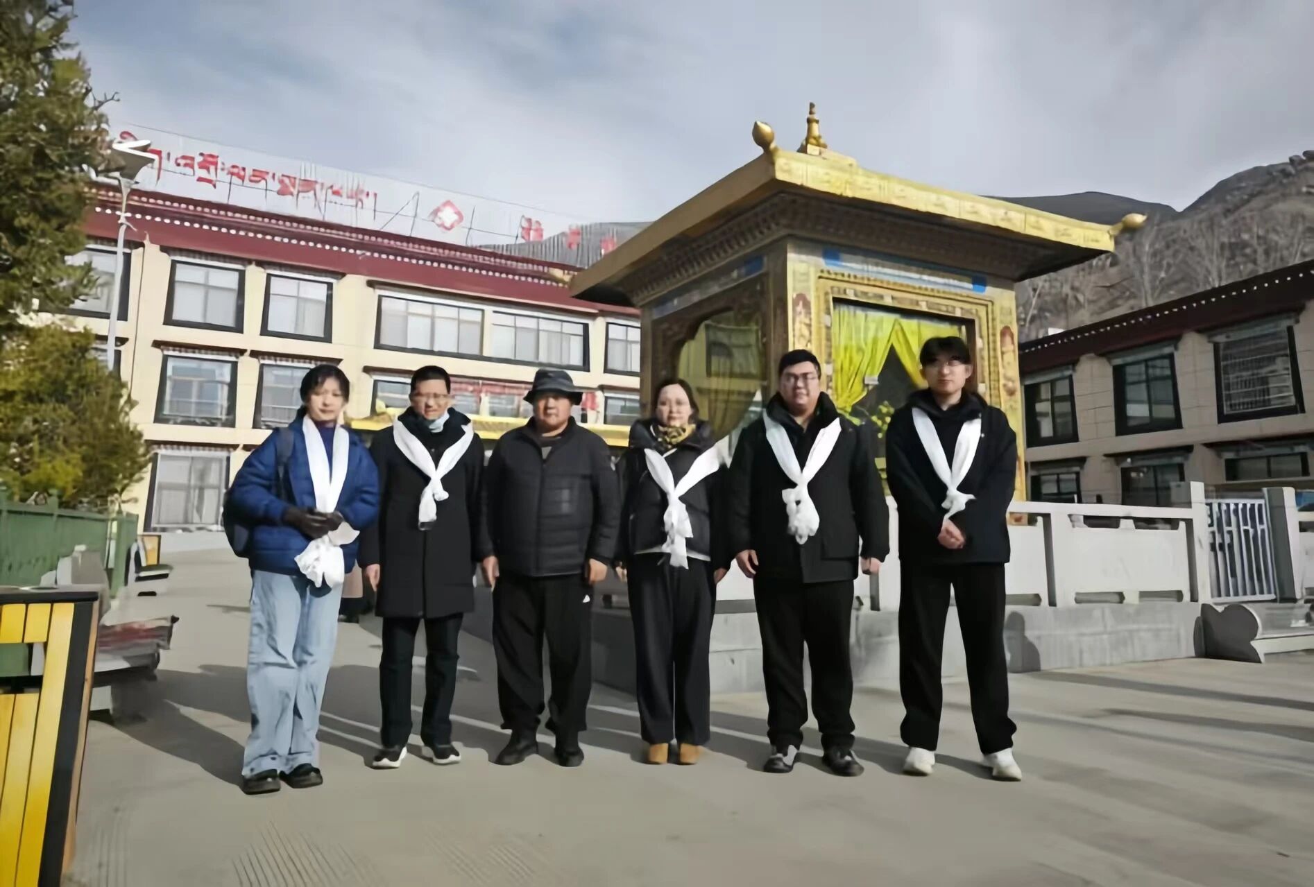 微信图片_2025-11-21_144647_909.jpg